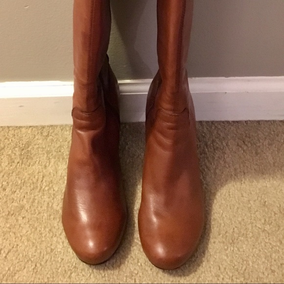 Brown Leather Boots, size 8 - Picture 2 of 7